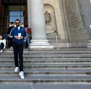 Meet your Posher, Visar